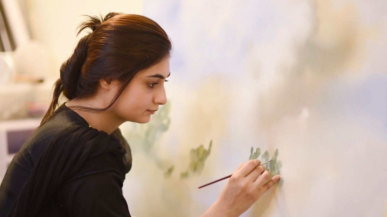 Amna — PK